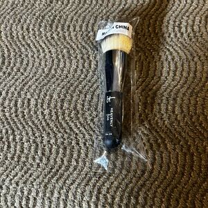 IT Cosmetics Heavenly Luxe Brush NO 29-retails$50
